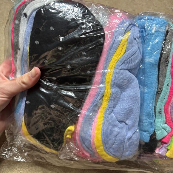 Unbranded NWT Multicolored Multipack 20+ Pairs of Ankle Socks - Picture 3 of 3